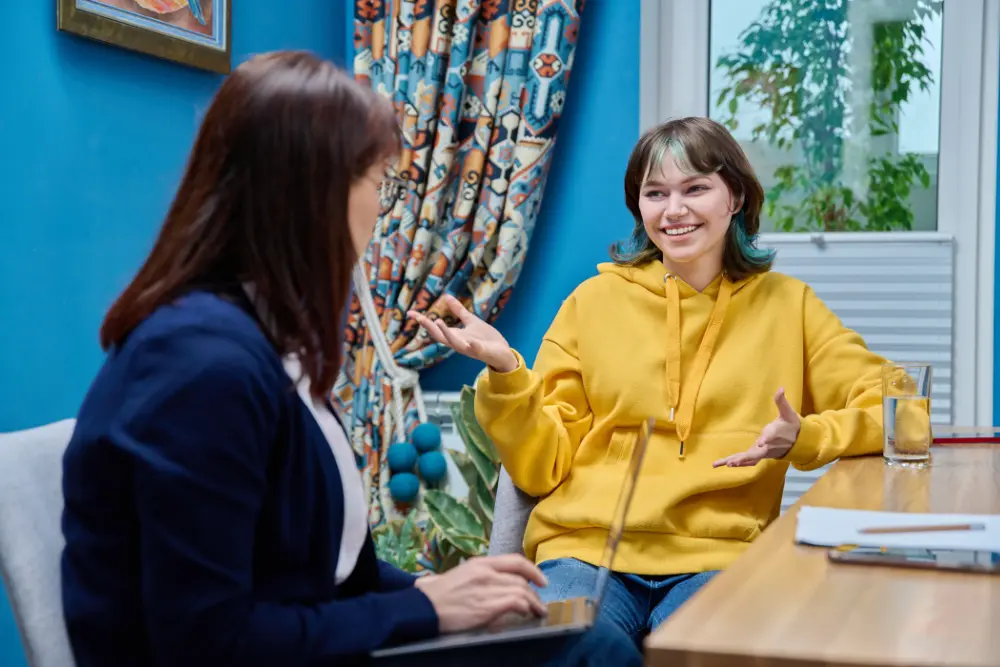 therapist giving mental health support